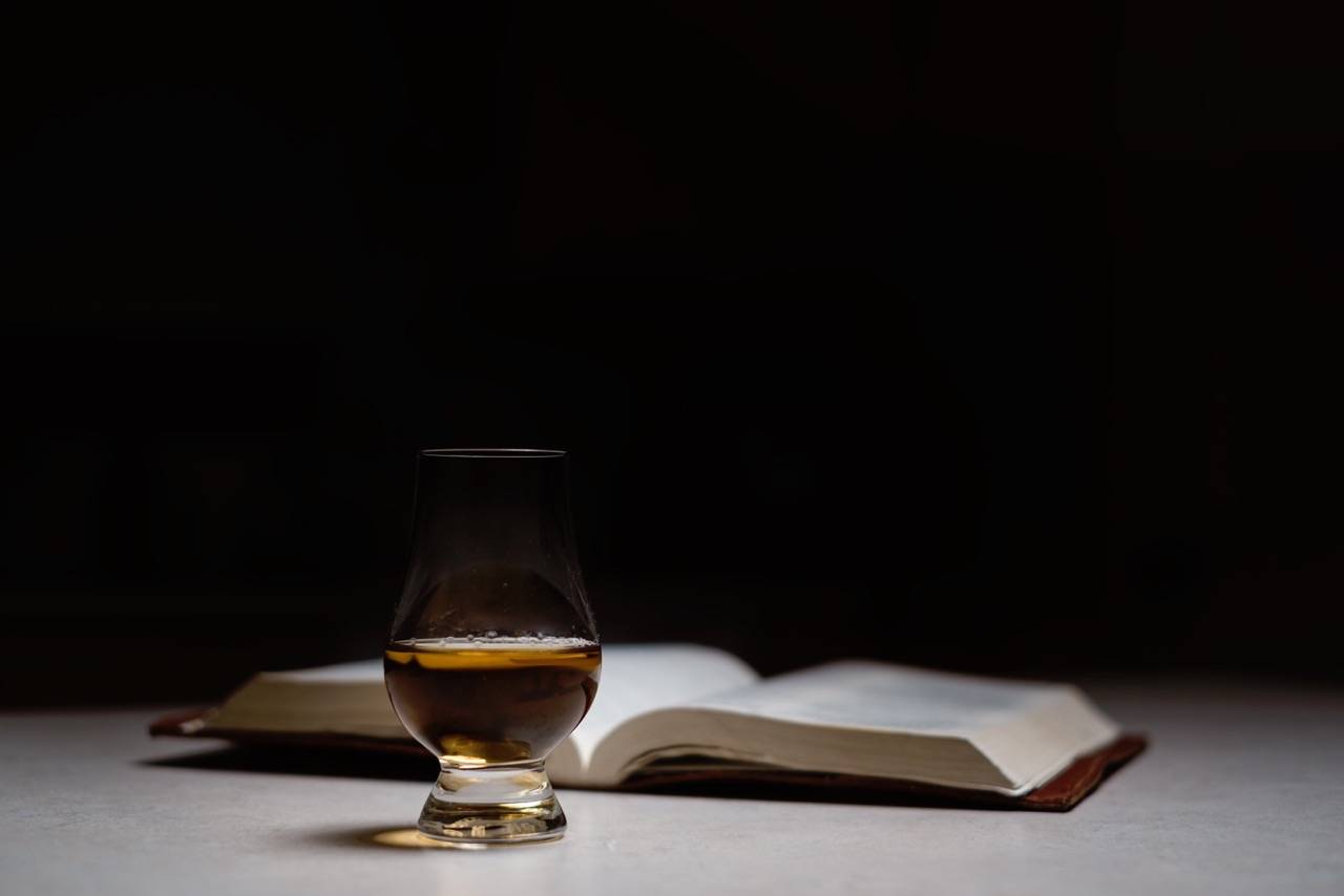 Pourquoi le whisky lâche la “Bible”